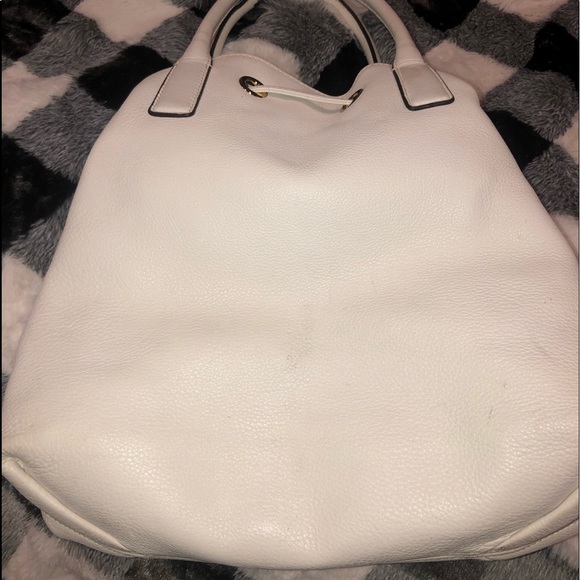 Michael Kors Hobo Purse in EUC. - Picture 12 of 13
